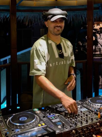 Shine HVK - DJ for Private & Corporate Events Behind The Decks photo 38