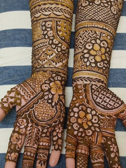 Shaikh Yasmeen - Wedding Party & Guest Mehendi Intricate Bridal Mehendi photo 20