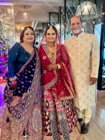 Classic Red & Pink Bridal Looks photo 26