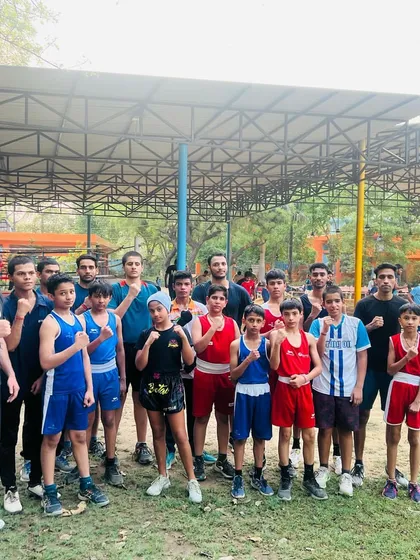 A good sparring session with the team at an outdoor facility. We often train with other teams to give our boxers diverse experience.