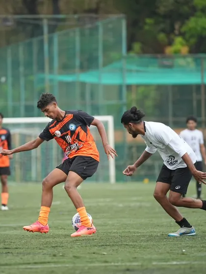 Skill and composure on the ball to navigate tight spaces in the midfield during a competitive fixture.