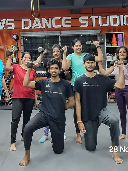 We are proud of our community of women who lift. Here, our members and trainers celebrate a great strength training session, building power and confidence together.