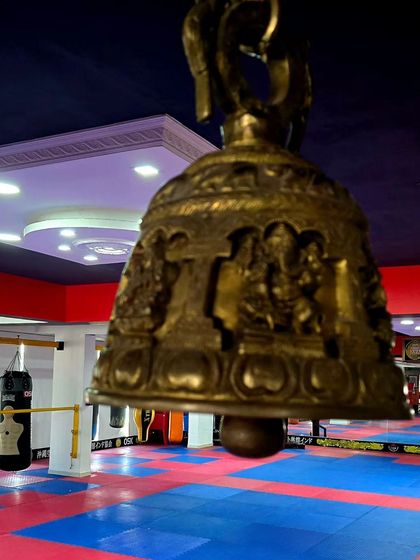 The traditional bell at our Honbu Dojo. Its ringing marks the beginning and end of training, a sound that calls students to focus and be present.