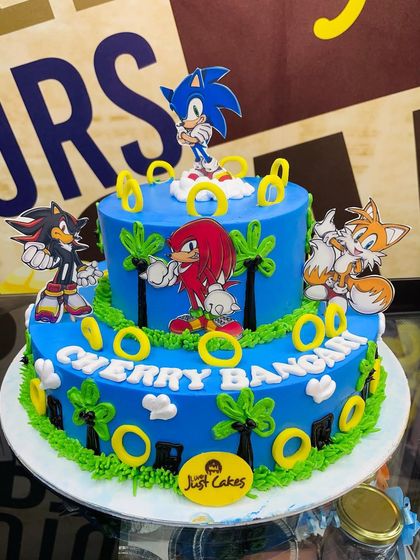 Kids' Character & Cartoon Cakes photo 9
