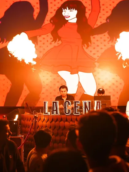 Adding some heat to the party with controlled fire effects. This is for clients who want a truly spectacular and daring entertainment experience for their cocktail night.