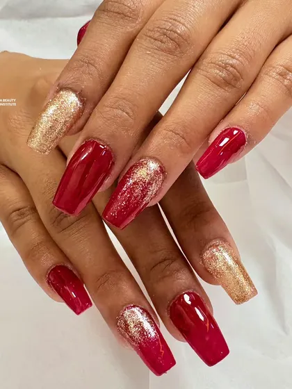 This look is pure drama and romance. I created a seamless glitter gradient, blending sparkling gold into a rich, deep red on long coffin nails for a glamorous and captivating effect.
