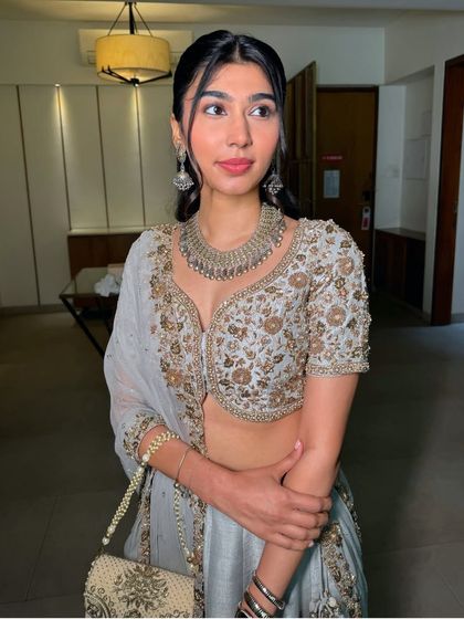 Modern Pastel & Ivory Brides photo 54