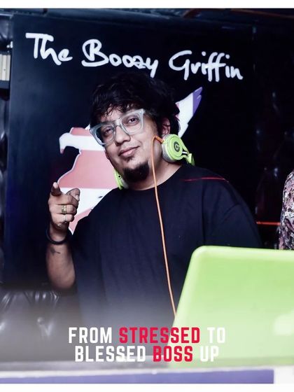 Another moment from my residency at The Boozy Griffin. My focus is on turning stress into blessings through the power of music.