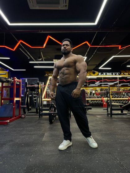 A relaxed but powerful stance. This is my promise to always bring my best.