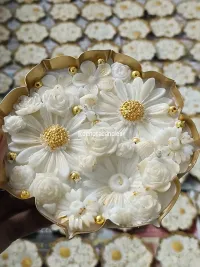 Decorative & Sculptural Candles