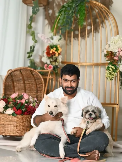 Your pets are family too, and I love including them in our sessions. This maternity shoot was so much fun with their two furry babies. I am always happy to welcome pets in my studio to make your family portraits complete.