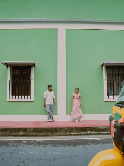 The colorful streets of Pondicherry's French Quarter provide a playful and unique backdrop for a pre-wedding shoot. We can explore the city to find the most interesting spots.