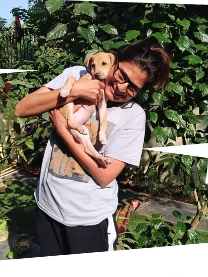 A heartfelt goodbye. Our founder, Vizal Atheya, shares a final cuddle with Bo Peep before her journey to Belgium. Vizal is personally involved in our relocation cases, ensuring every detail is handled with love.