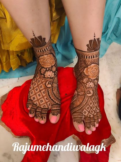 Raju Mehendi - Bridal Mehendi Complete the Look: Bridal Feet Designs photo 32