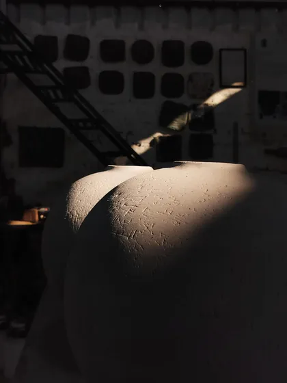 My studio is filled with Moon Jars waiting for the final firing. I love watching how the changing light plays across their surfaces throughout the day, each one telling a different story.