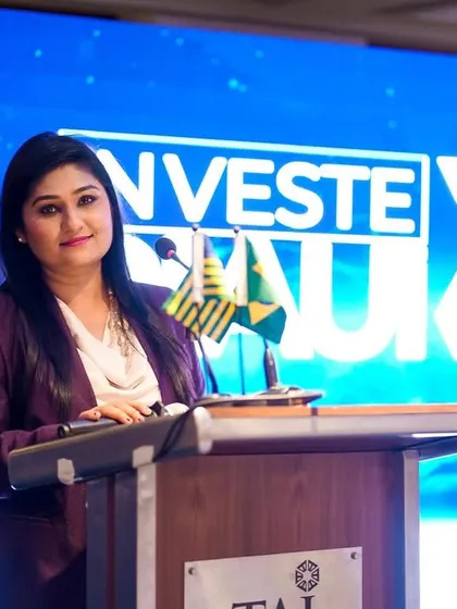 At the podium for the 'Investe Piauí Day' event, representing a bridge between Brazil and Indian investors.