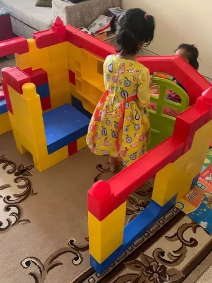 Build a fort, a castle, or a secret clubhouse with these jumbo building blocks. These life-sized blocks are perfect for imaginative construction play and developing spatial awareness and teamwork skills.
