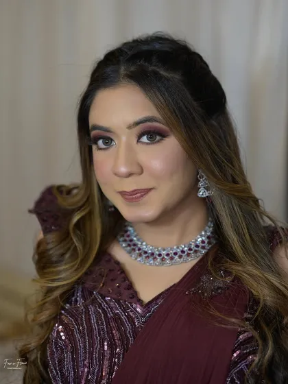 A final close-up of this beautiful cocktail makeup. The skin is glowing, and the eyes are the star of the show.