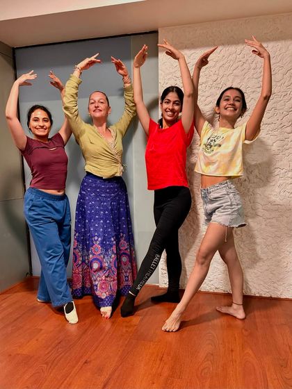 So proud to present our outstanding team of global coaches, featuring faculty from India, the UK, and Italy. They are our dream team.