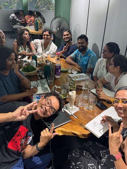 A happy, chaotic photo from a sketch meetup in Thrissur. Good food, good company, and lots of art.