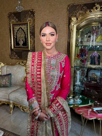 The client's complete look for the Satsang, exuding grace and simplicity.