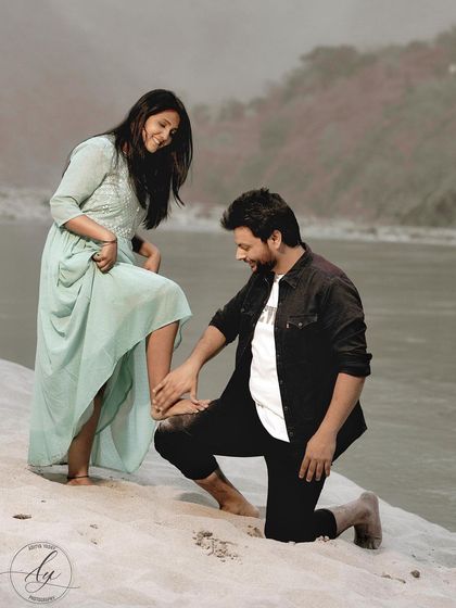 Aditya Yadav - Wedding Photography & Films Pre-Wedding Stories photo 9