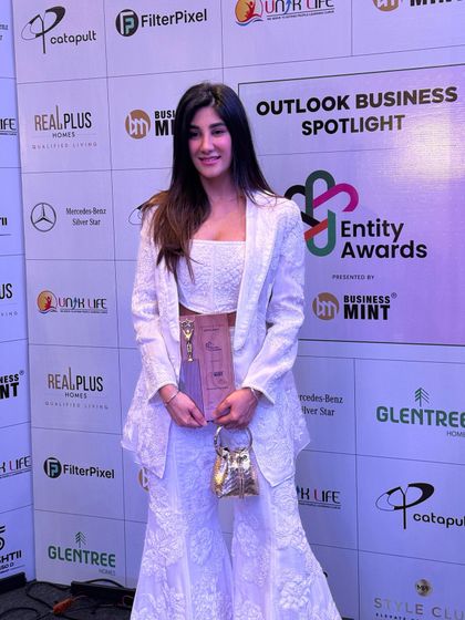 Harmann Kaur - Personal Styling Consultation Press & Recognition photo 4