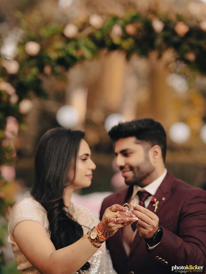 Photoklicker - Event Photography & Videography Engagements & Pre-Wedding Moments photo 5