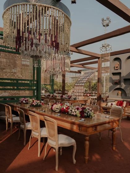 Bespoke Decor & Grand Designs photo 31