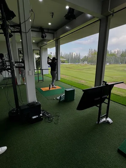 A view of the world-class practice facilities at the All Thailand Golf Center. We train our coaches in environments that mirror the high standards we set at our own academies.