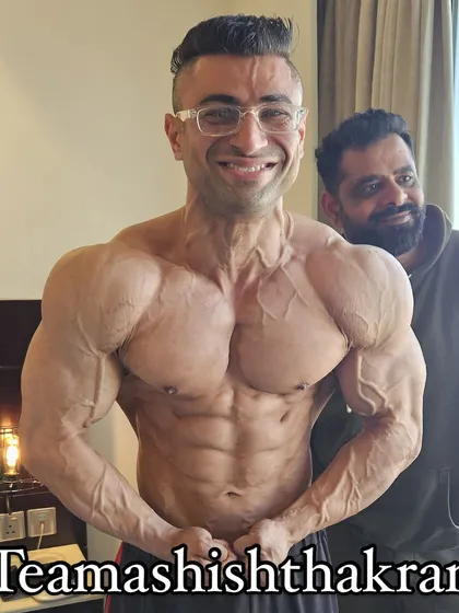 We are here to dominate. This client is looking absolutely peeled with insane vascularity. This is the result of a perfect peak week.