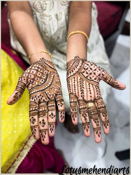 Lotus Mehendi Arts - Event Mehendi Services Elegant Designs for Guests photo 41
