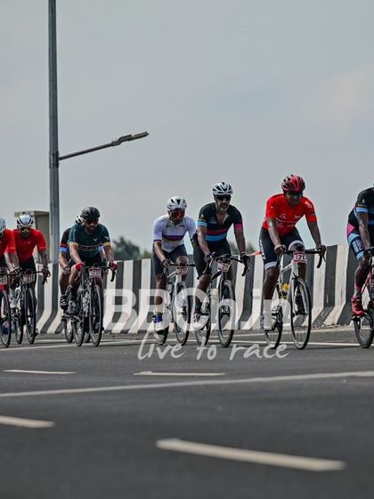 The peloton, a tight and fast-moving group.
