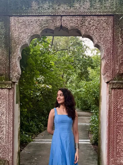 Looking out from this beautiful archway, feeling inspired by the scenery. I believe that inspiration for a great song can be found anywhere.