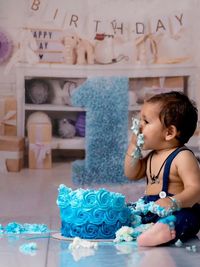 Baby Milestone & Cakesmash Photoshoot