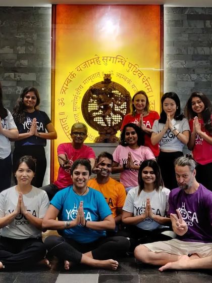 The same wonderful group in a moment of gratitude. Teaching these dedicated students was a privilege.