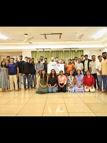 The "Arali Katte" family! A group photo capturing the wonderful community of artists and art lovers who make these events possible.