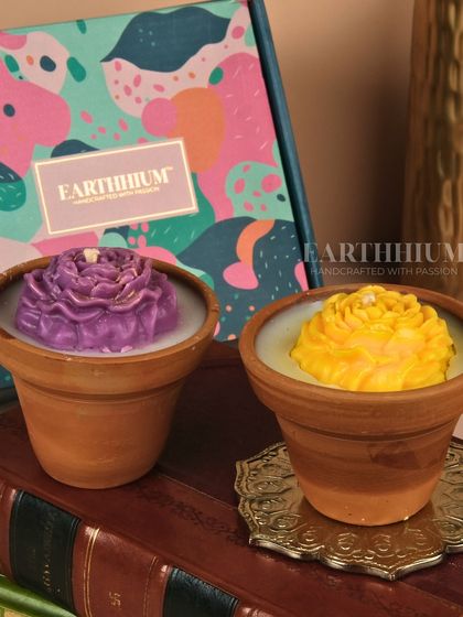 Floral Blooms: Candles in Jars, Tins & Pots photo 38