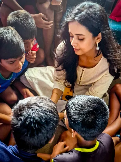 We are so grateful when friends like actress Megha Ray join us to share the magic of stories. Here she is, completely absorbed with the children at our Kings of Castle library. Her presence brings so much joy and reminds us that the love for stories connects us all.