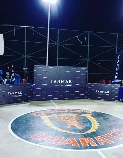 Our event branding transforms any space into a professional arena. For the Decathlon Tarmak basketball tournament, we designed a fully branded court experience, including custom backdrops, floor decals, and banners that created an immersive atmosphere.
