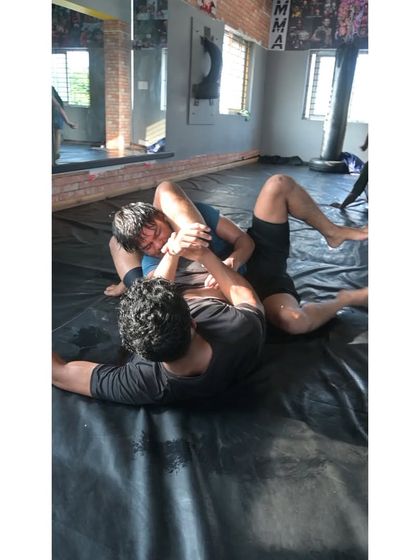 Bengaluru MMA - Mixed Martial Arts & Combat Sports Training On The Mat: Grappling & Ground Game photo 34