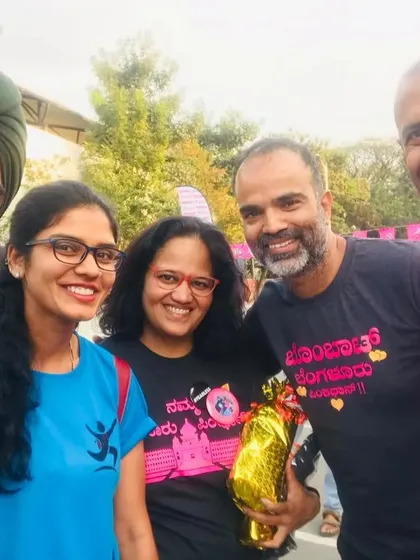 A happy selfie with fellow runners. These are the simple, happy moments that build strong friendships within our group.