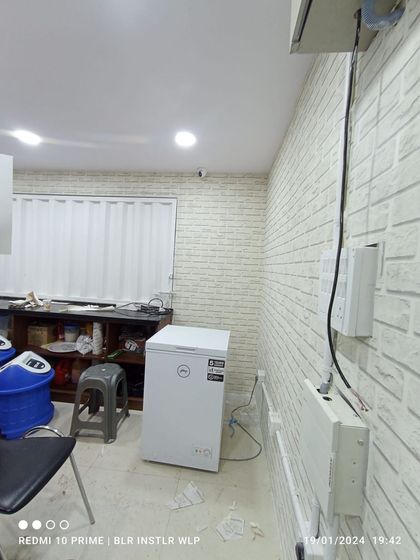 Ansari - Wallpaper & Mural Installation Textured & Material Finishes photo 8