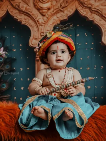 The perfect blend of tradition and cuteness in one tiny frame. We pay attention to every detail of the costume and set.