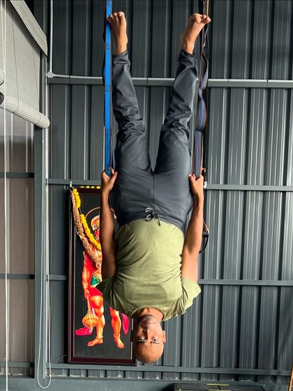 Hitesh Aras - Yoga & Fitness Classes Aerial Yoga: Fly With Us photo 5