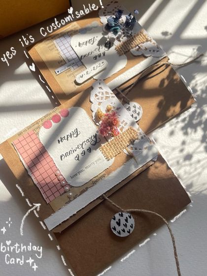 Yes, it's customizable! This image shows two different cards, one for a birthday and one for an anniversary, to give you an idea of how we can personalize it for your occasion.