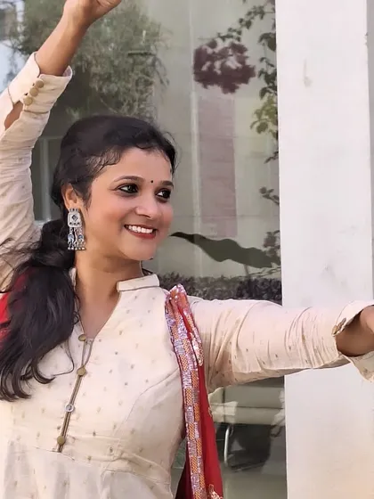 An identical expressive close-up from my semi-classical dance.