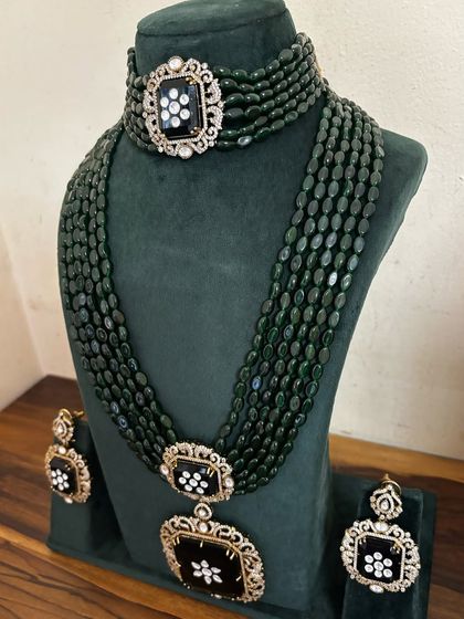 A side view of the unique black stone bridal set. This rental piece is for the bride who wants something modern and different.