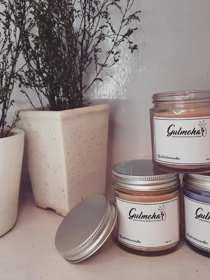 Create your signature scent with us. Our freshly made scented candles are waiting to be customized with the fragrance of your personal choice.
