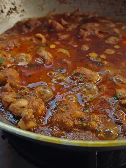 Saoji Chicken, a famously spicy dish from Nagpur, bubbling away. Despite the heat, everyone at my Japan event was eager to dive in and savour the flavours.